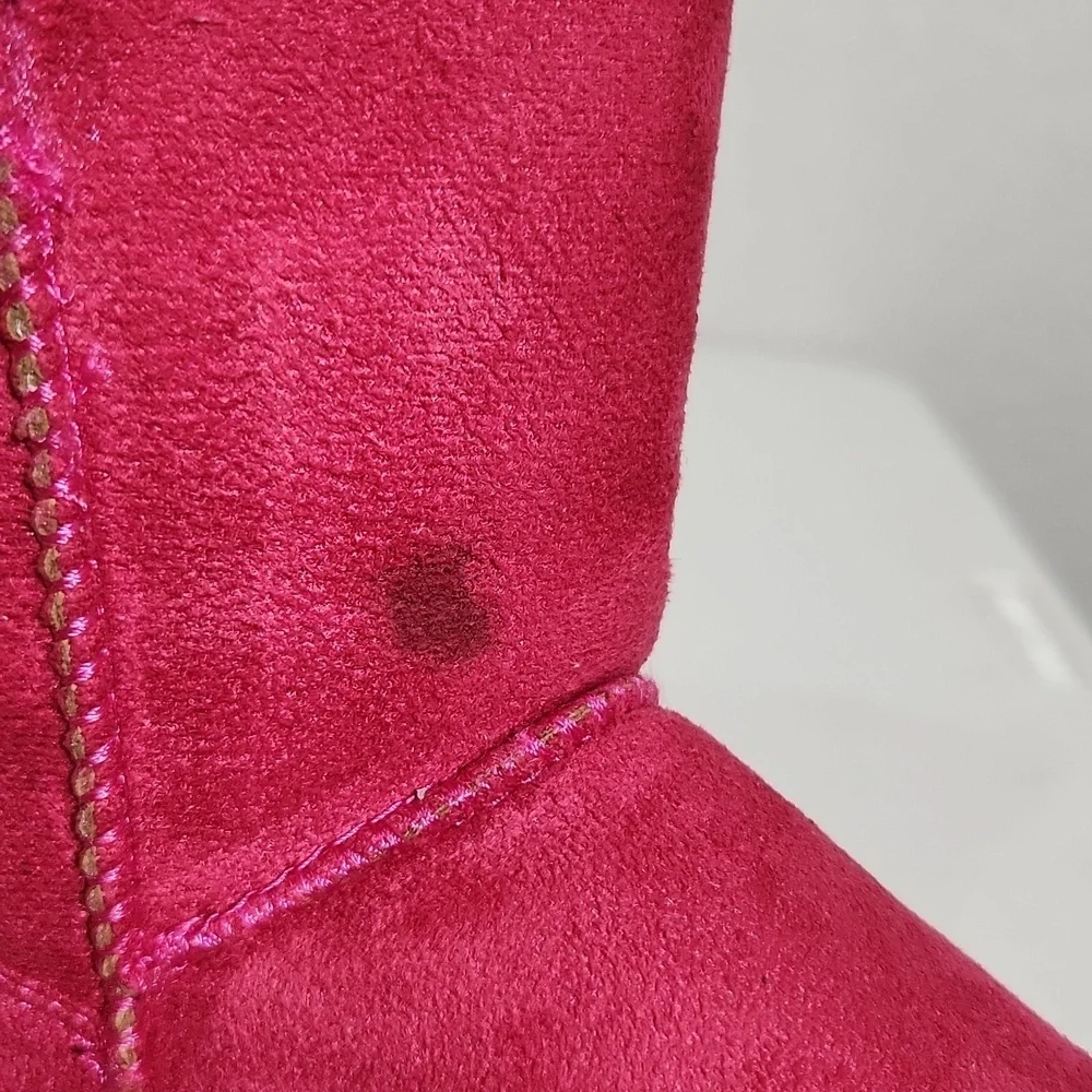 Lamo Apres Boots Size 10 Toddlers Pink Suede Ankle  Fuzzy Spot On Upper See Pic